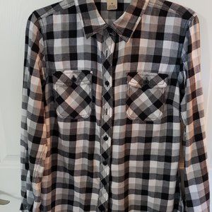 Duluth Trading Company Free Swingin' Flannel Shirt